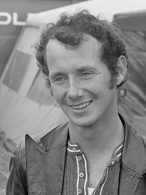 Jan De Vries (photo from Wikimedia Commons)