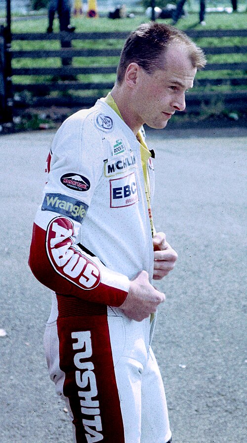 Steve Hislop (photo from Wikimedia Commons)